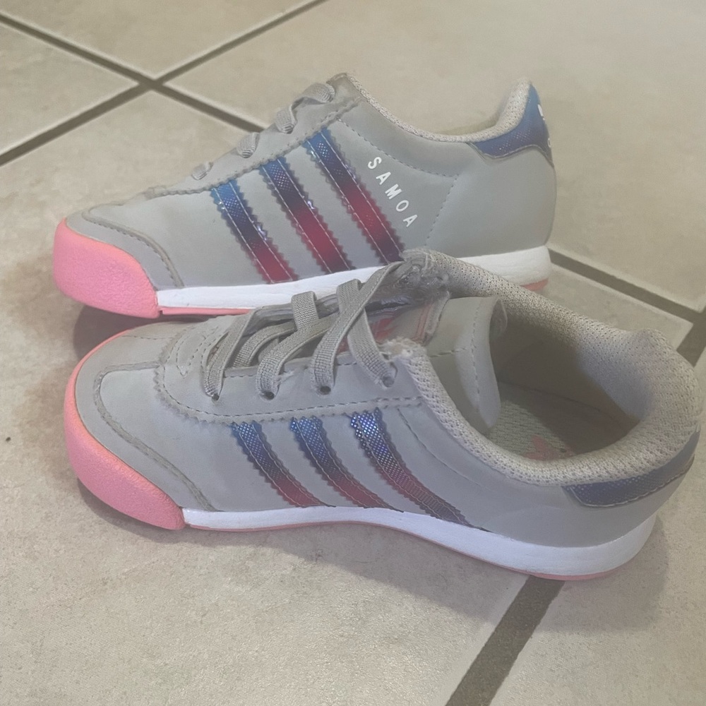 Adidas Samoa sneakers